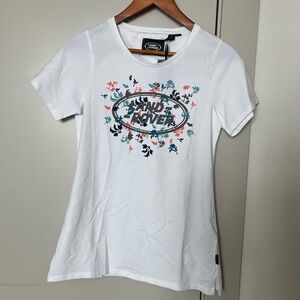 Land Rover woman’s White Floral Graphic New T-shirt short sleeve Sz 10 ( S )